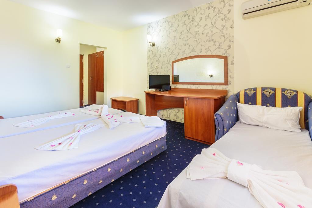 Hotel 체르노모레츠 외부 사진